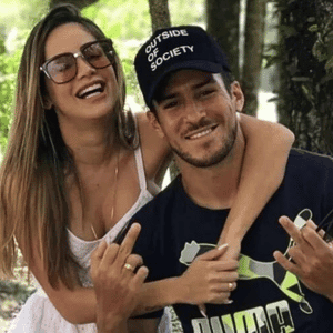 Ex-panicat revela série de traições em relacionamento passado com atleta do Palmeiras 9 Babi ex- panicat, confirmou que se tratava do atacante Marcinho Júnior